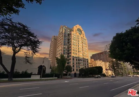 10520 Wilshire Boulevard #701