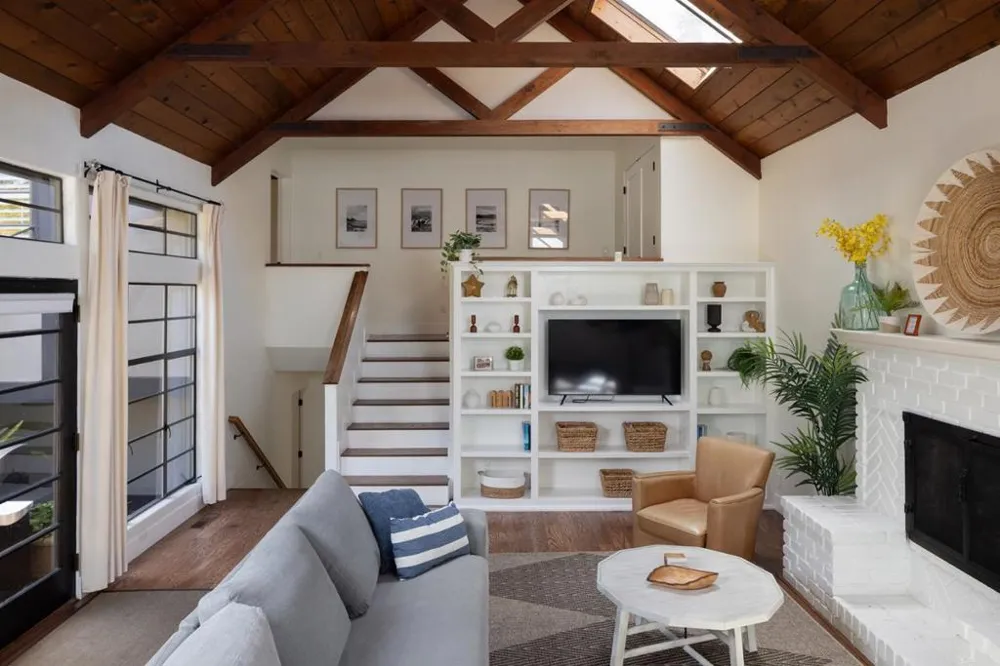 24623 Upper Trail Carmel, CA 93923