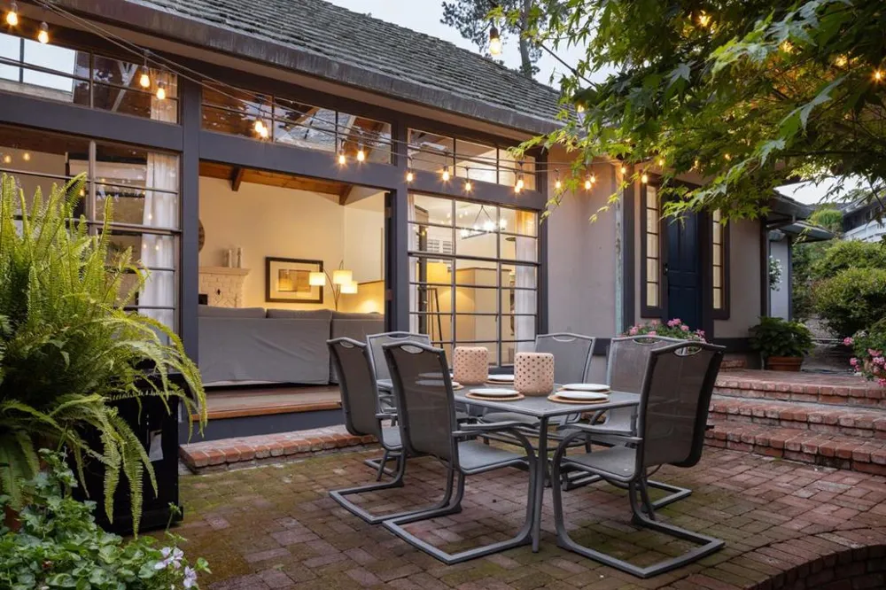 24623 Upper Trail Carmel, CA 93923