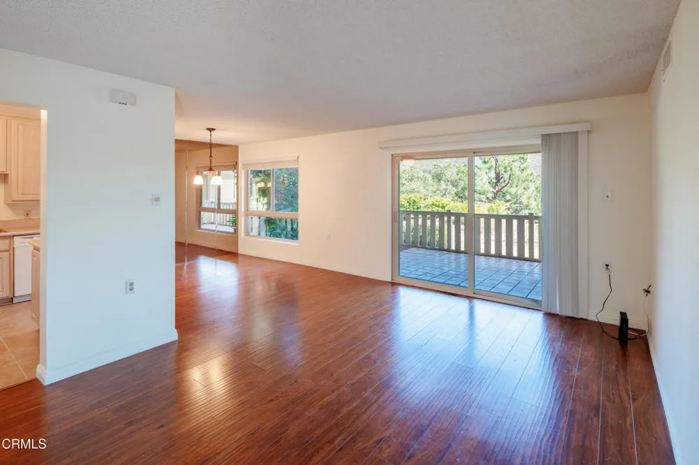 324 Chestnut Hill Court #14 Thousand Oaks, CA 91360
