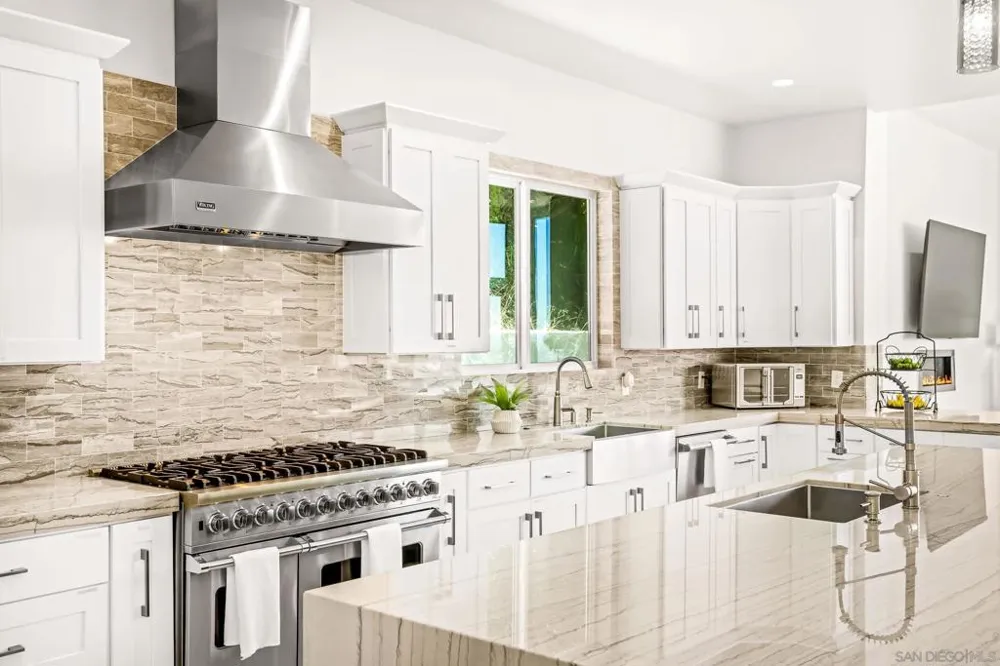 7256 Rue Michael La Jolla, CA 92037
