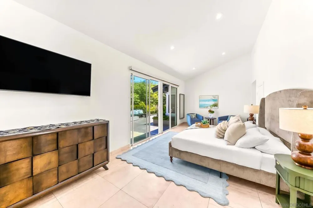 7256 Rue Michael La Jolla, CA 92037
