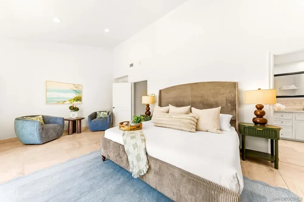 7256 Rue Michael La Jolla, CA 92037