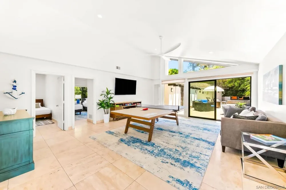 7256 Rue Michael La Jolla, CA 92037