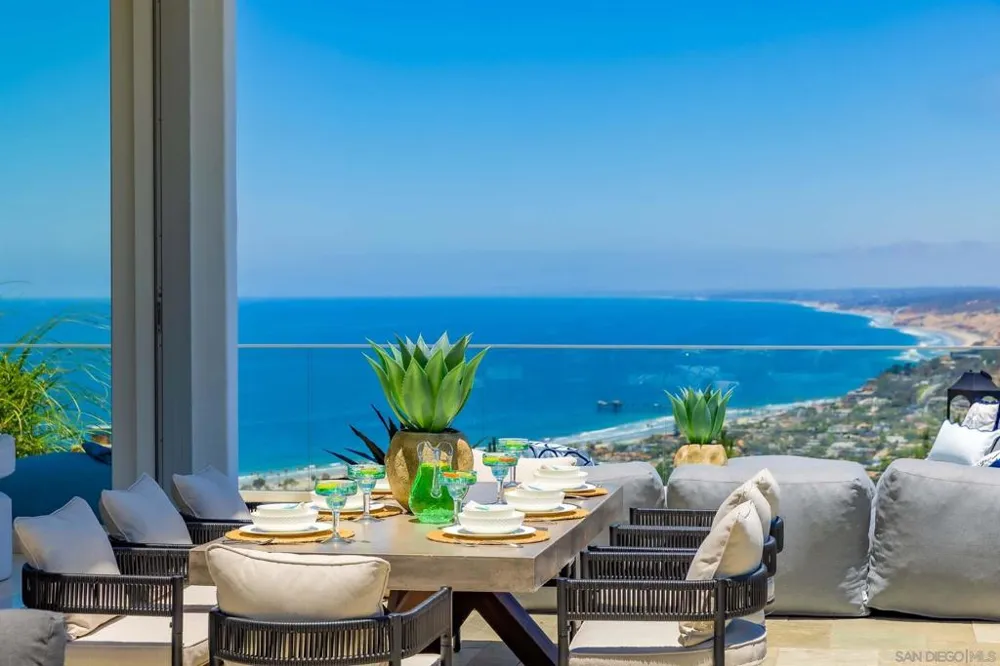7256 Rue Michael La Jolla, CA 92037