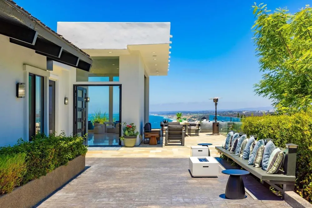 7256 Rue Michael La Jolla, CA 92037