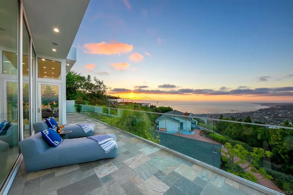 7256 Rue Michael La Jolla, CA 92037