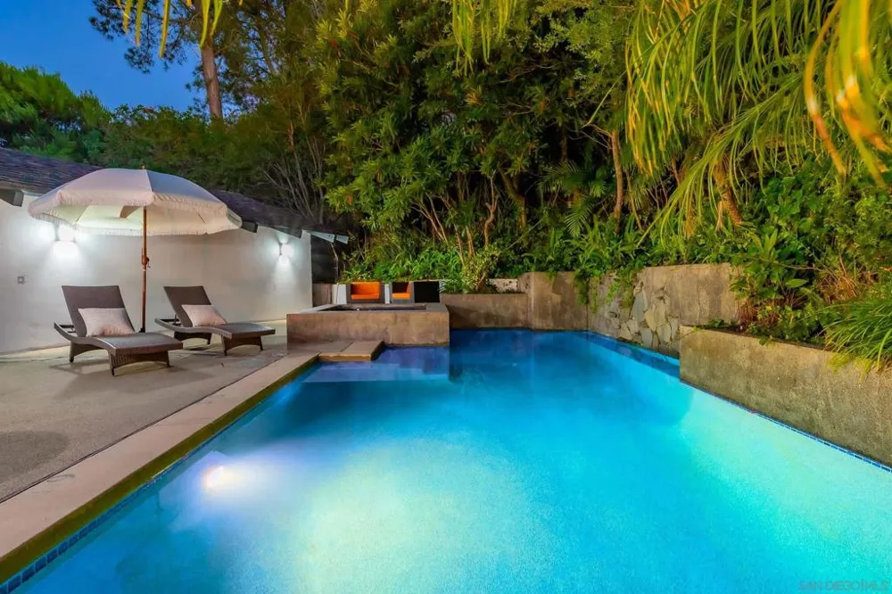 7256 Rue Michael La Jolla, CA 92037