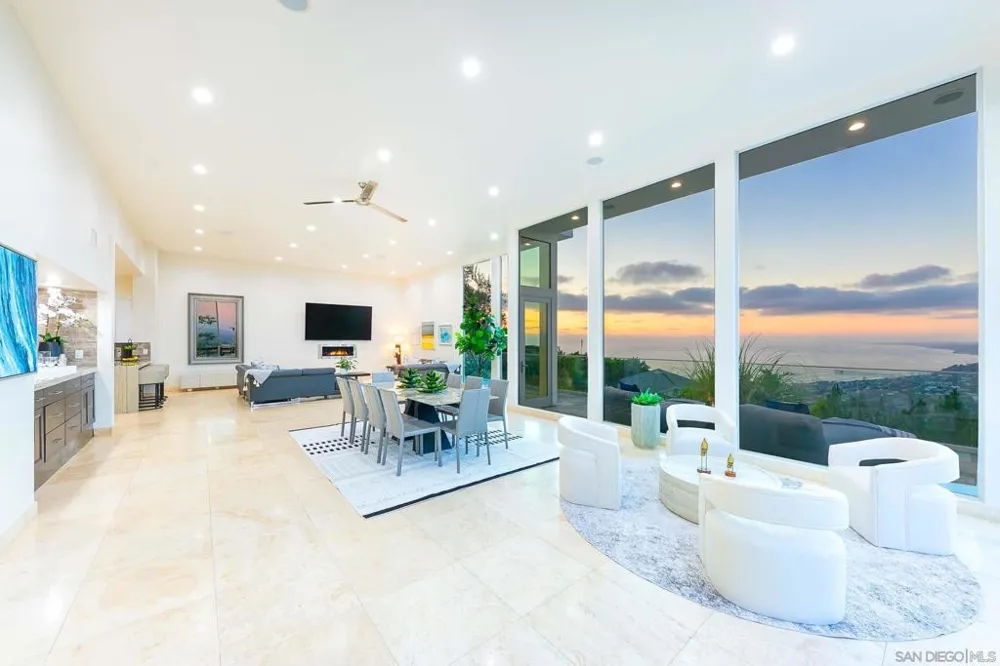 7256 Rue Michael La Jolla, CA 92037
