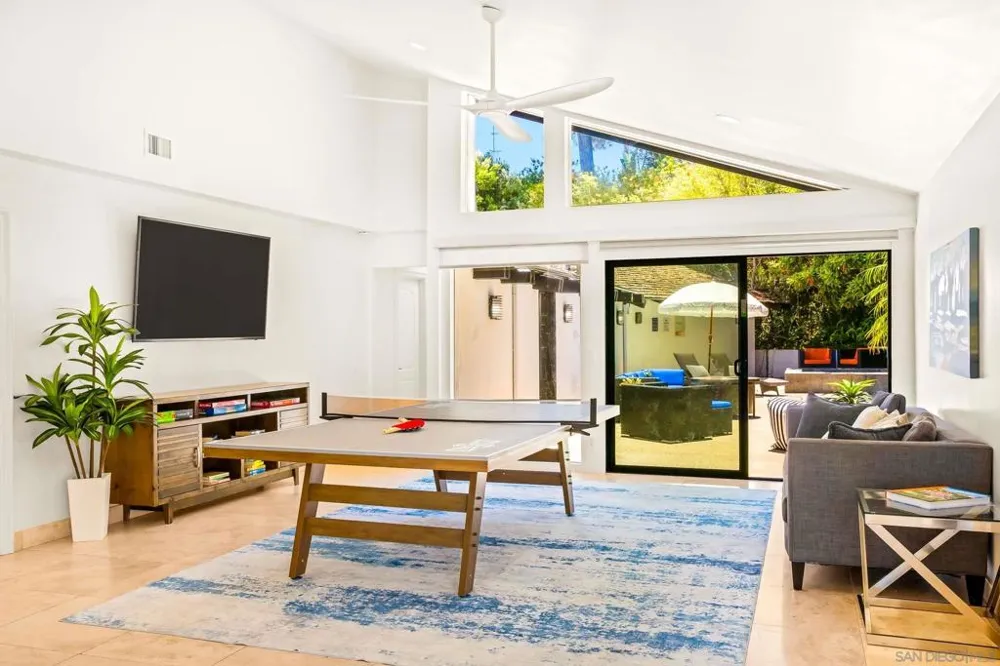 7256 Rue Michael La Jolla, CA 92037
