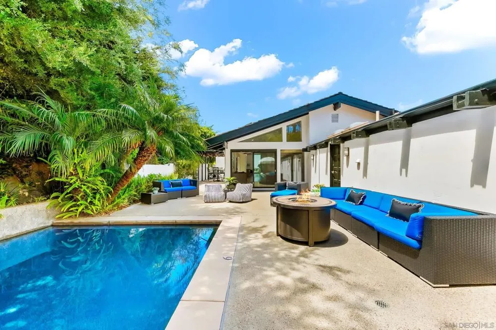 7256 Rue Michael La Jolla, CA 92037