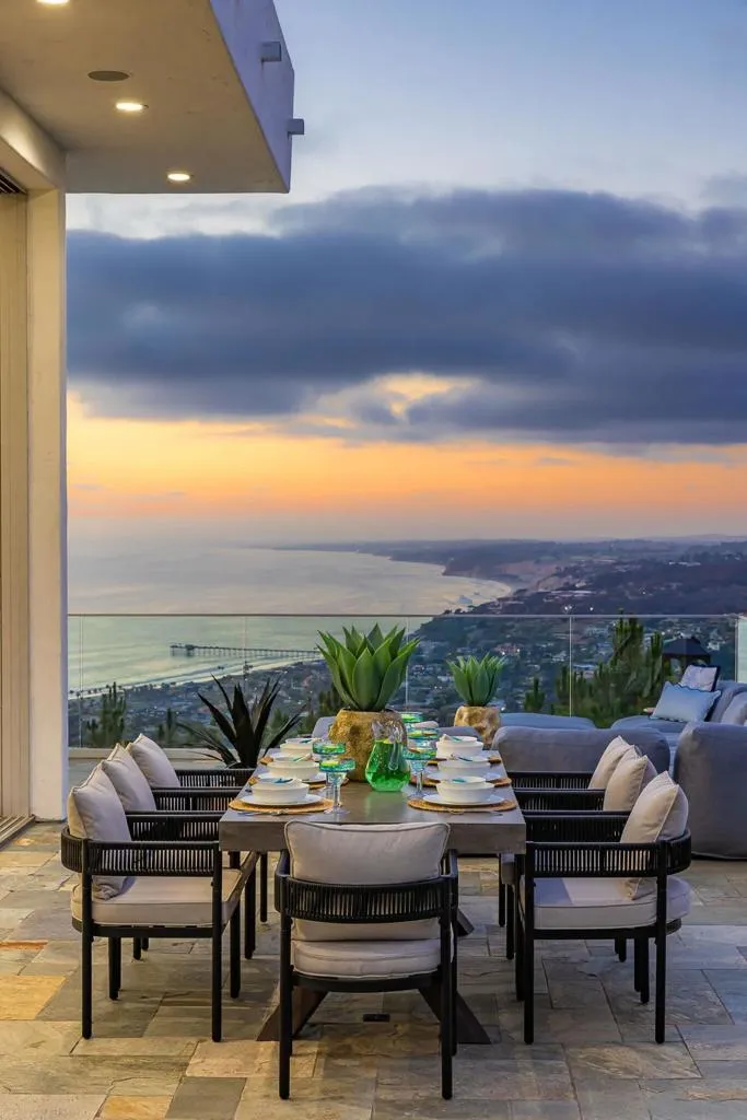 7256 Rue Michael La Jolla, CA 92037