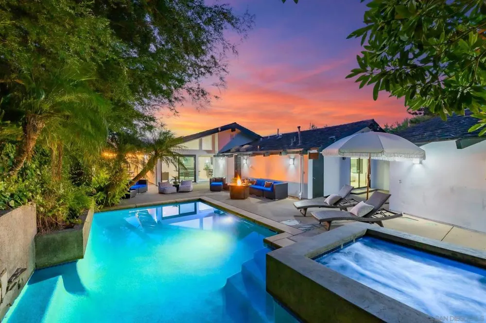 7256 Rue Michael La Jolla, CA 92037