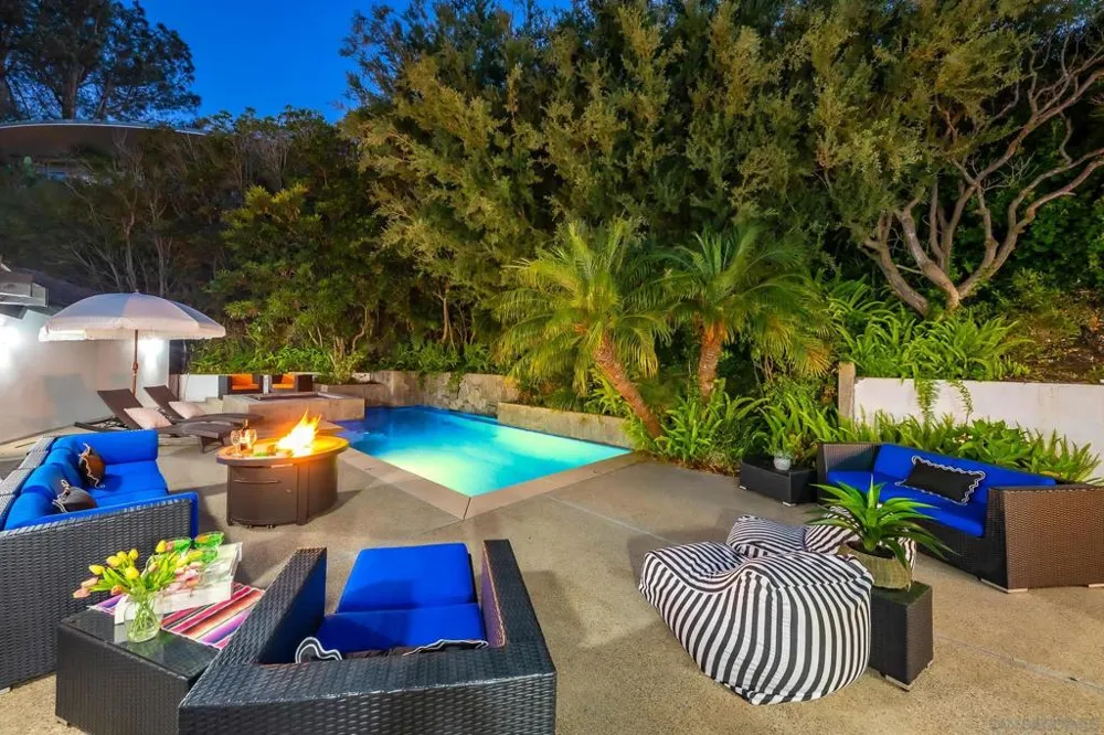 7256 Rue Michael La Jolla, CA 92037