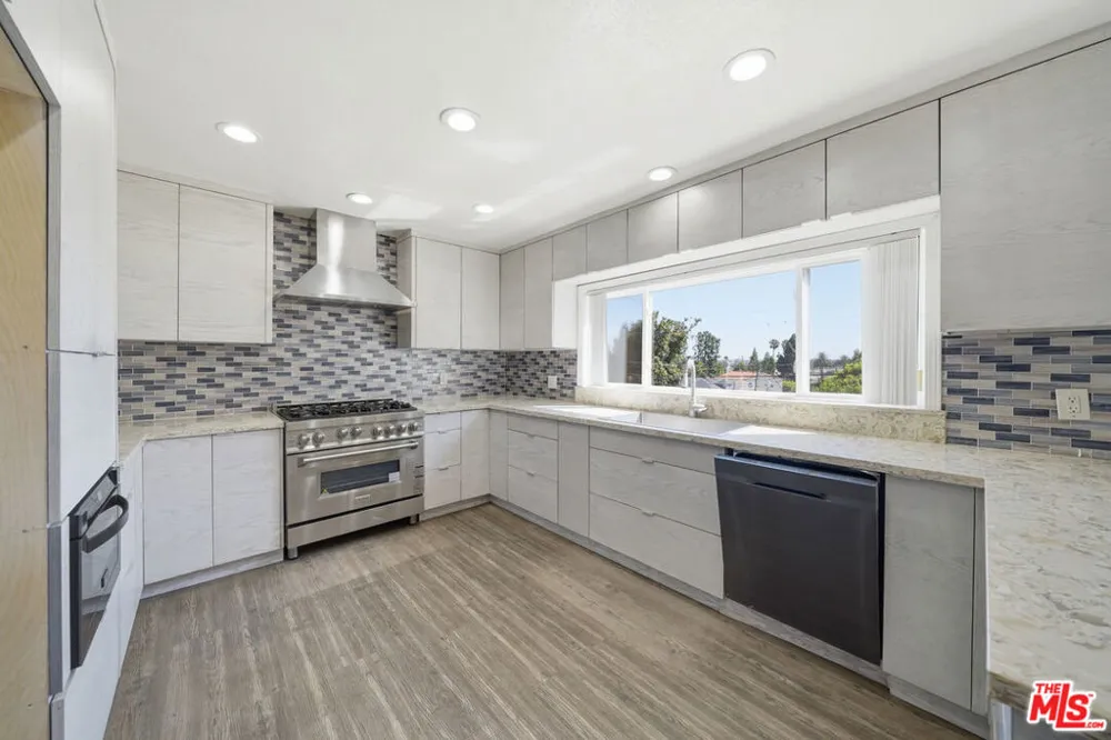 4065 Bluff Street Torrance, CA 90505