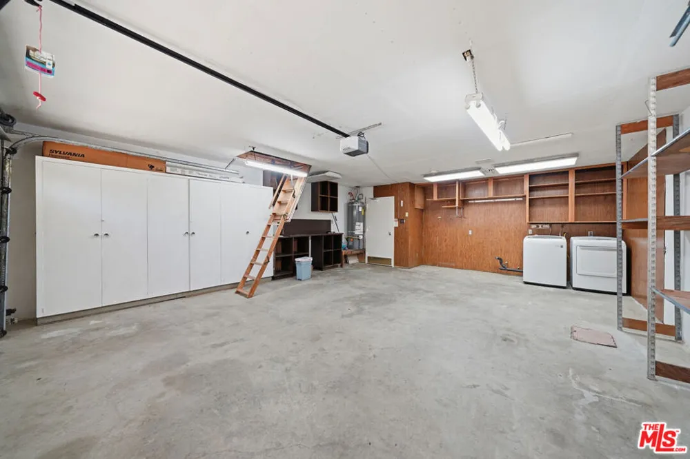4065 Bluff Street Torrance, CA 90505