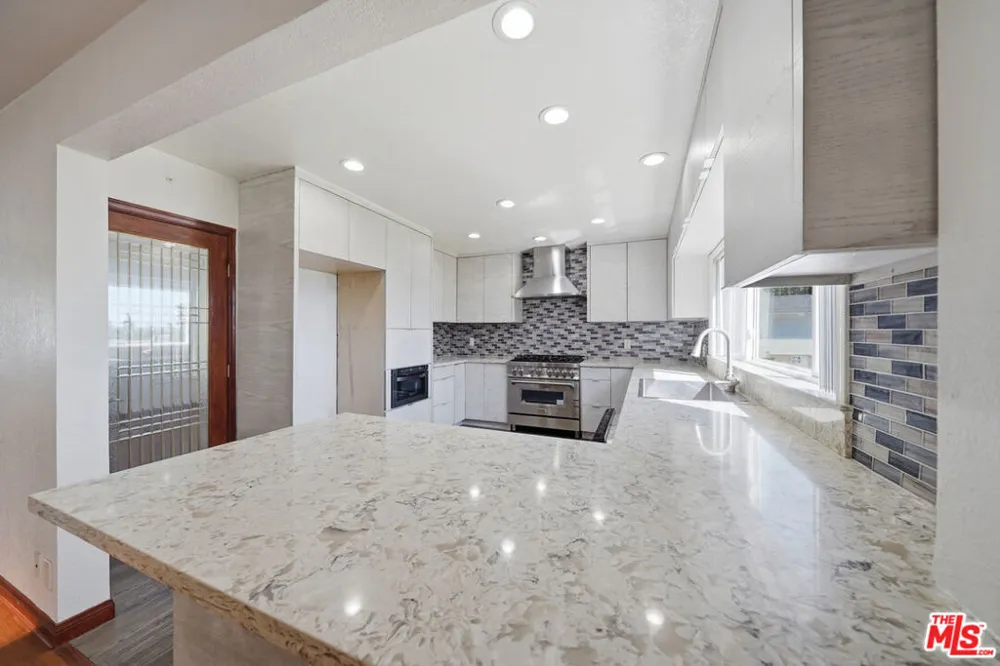 4065 Bluff Street Torrance, CA 90505