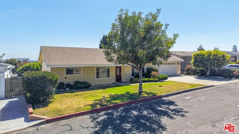 4065 Bluff Street Torrance, CA 90505