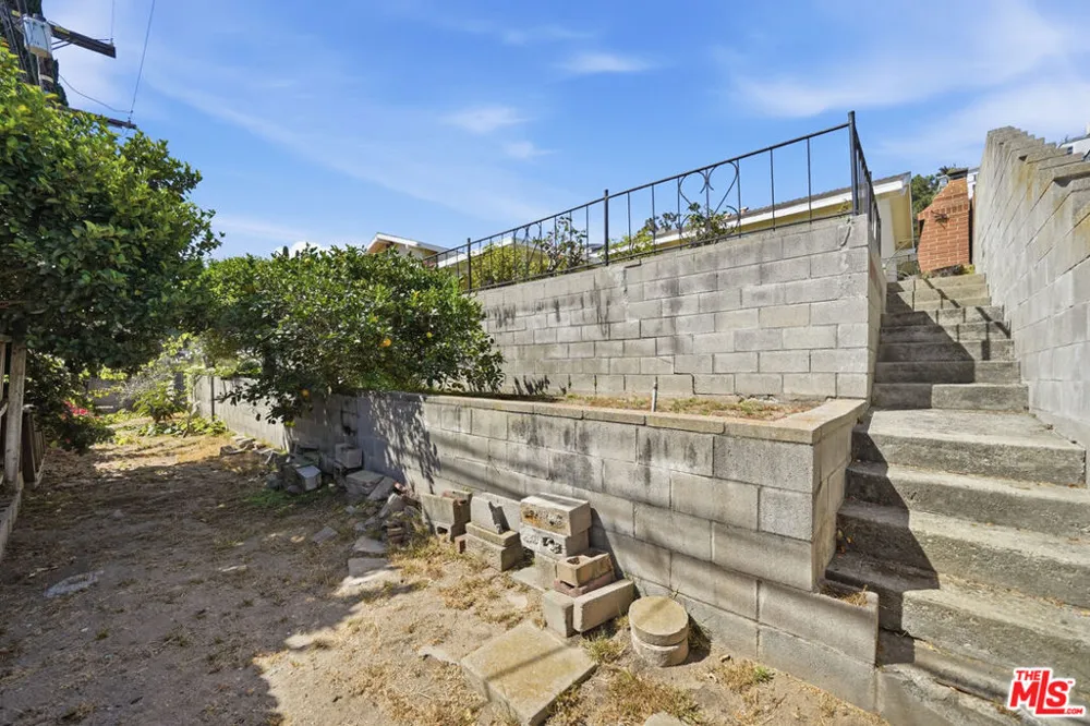 4065 Bluff Street Torrance, CA 90505