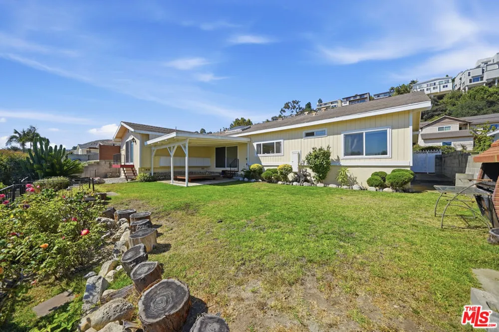 4065 Bluff Street Torrance, CA 90505