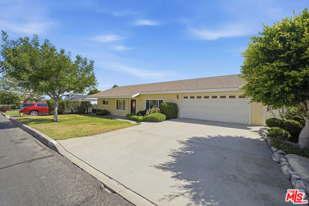 4065 Bluff Street Torrance, CA 90505
