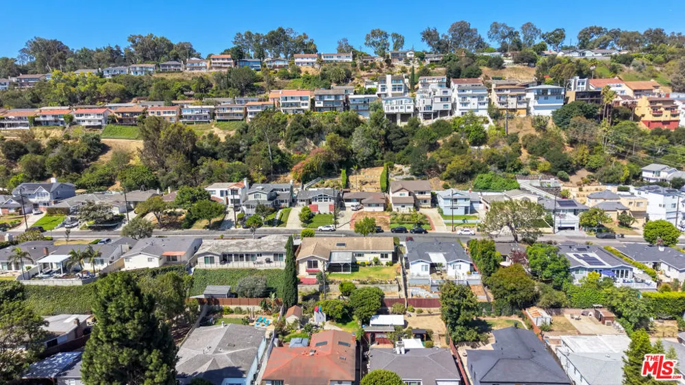 4065 Bluff Street Torrance, CA 90505