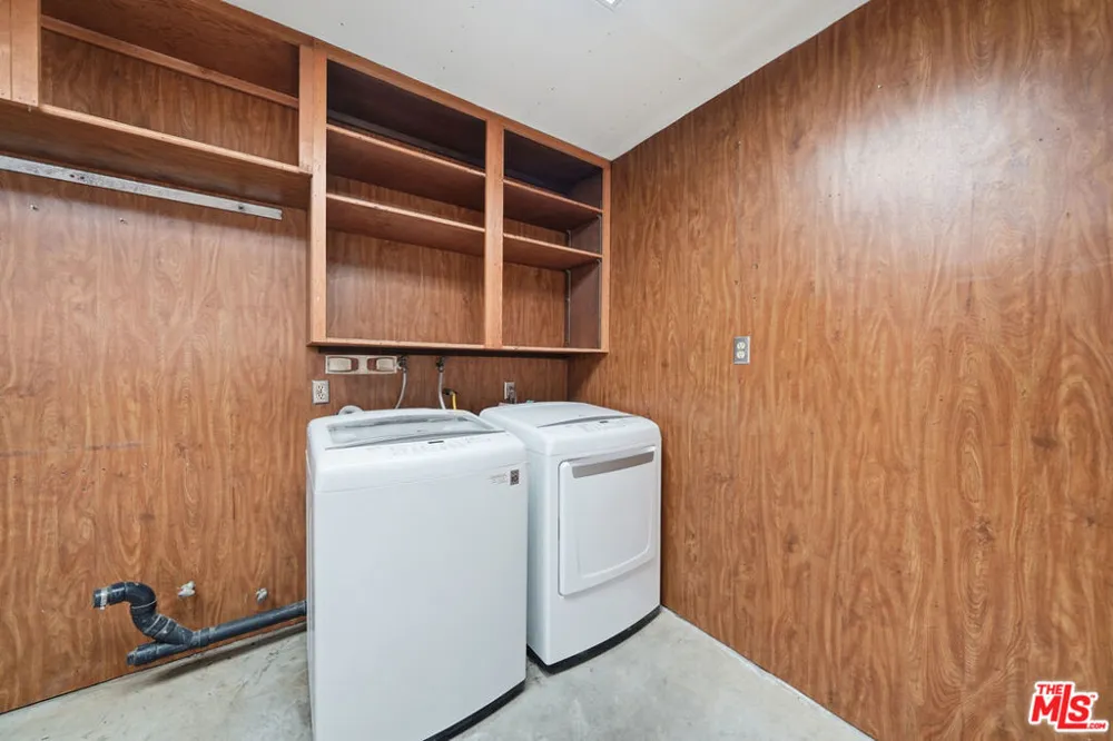 4065 Bluff Street Torrance, CA 90505