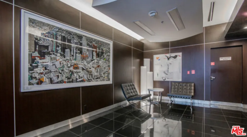 655 S Hope Street #1605 Los Angeles, CA 90017