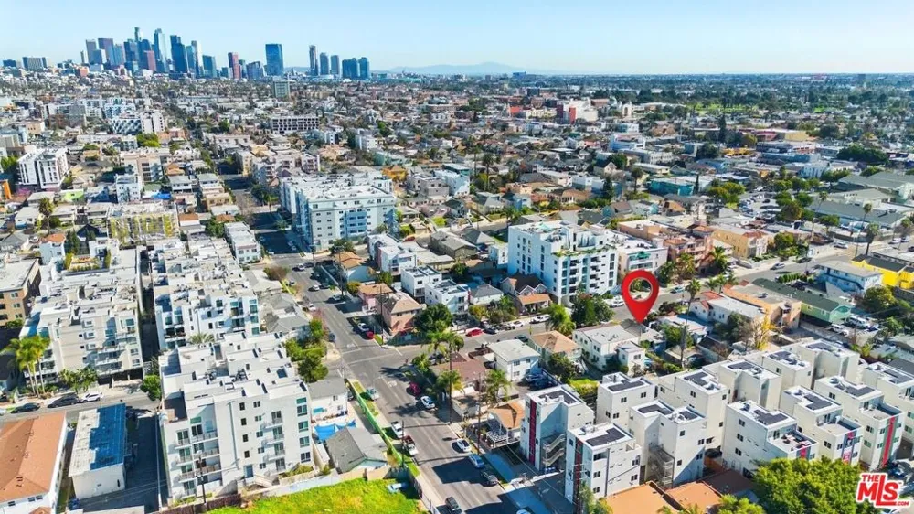 1121 S Serrano Avenue Los Angeles, CA 90006