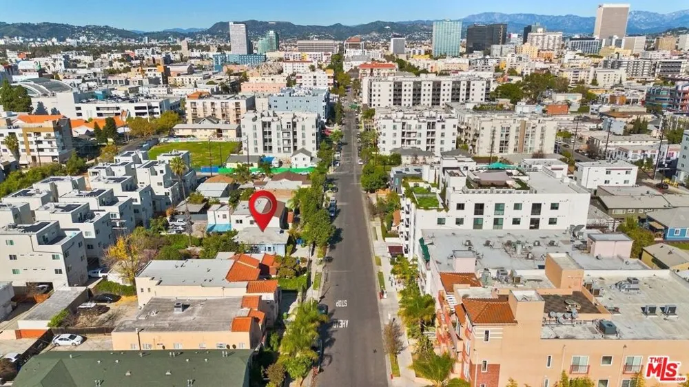 1121 S Serrano Avenue Los Angeles, CA 90006