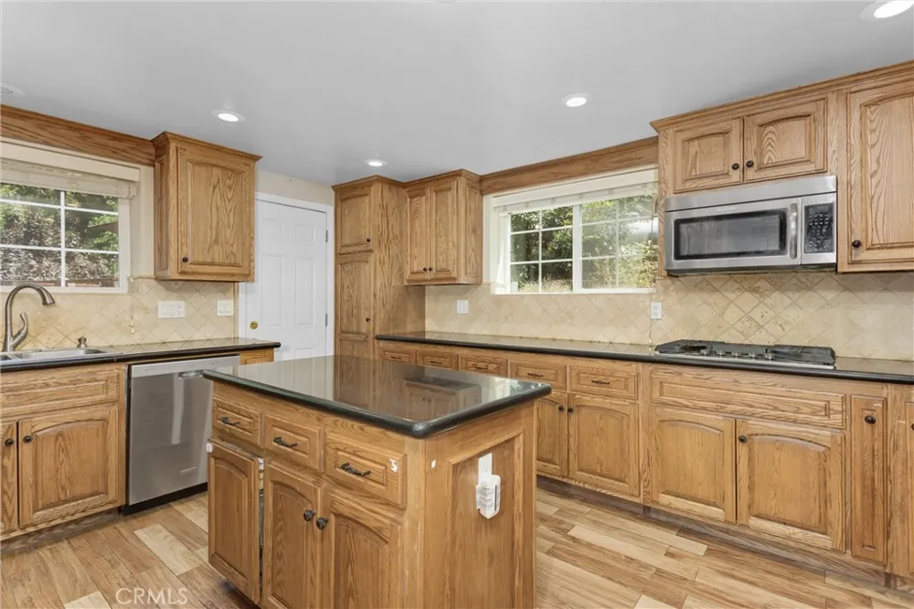 39382 Prospect Forest Falls, CA 92339