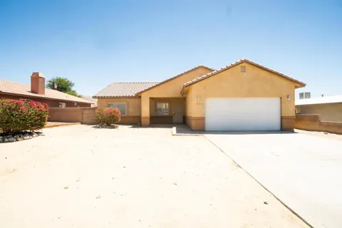 13174 La Mesa Drive
