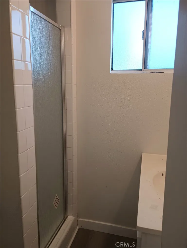 966 7th Pomona, CA 91766