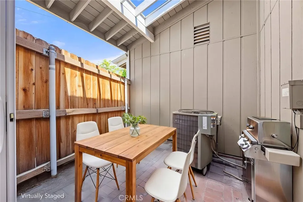 2369 S Reservoir Pomona, CA 91766