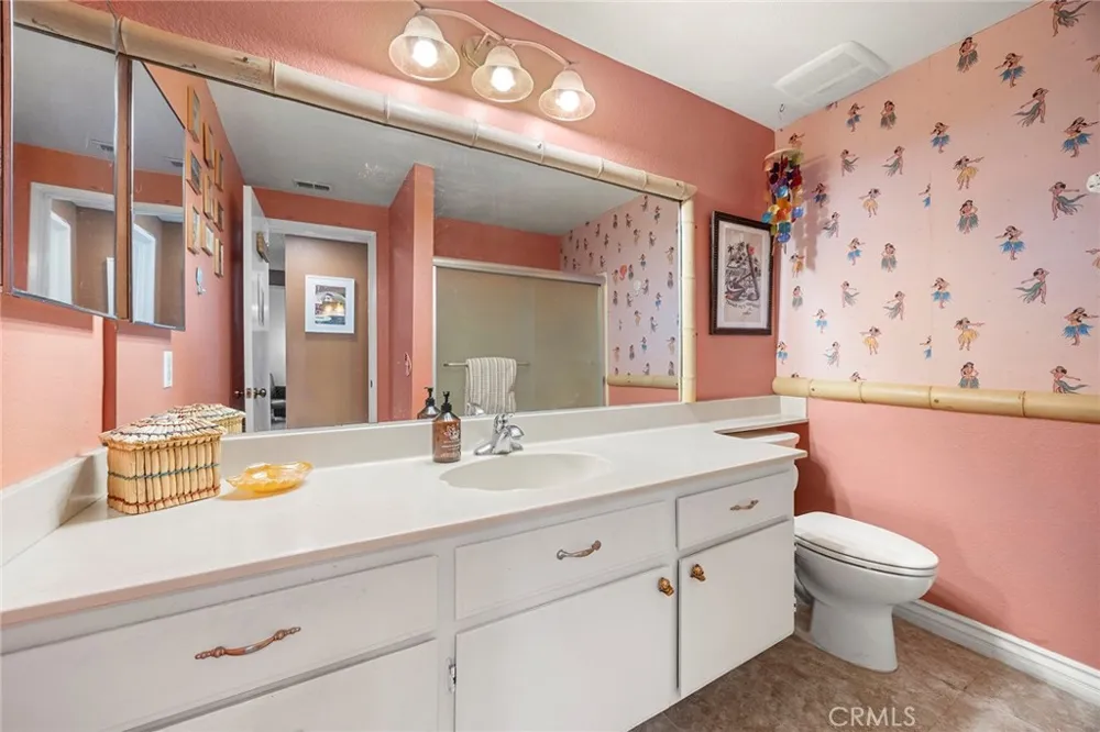2369 S Reservoir Pomona, CA 91766