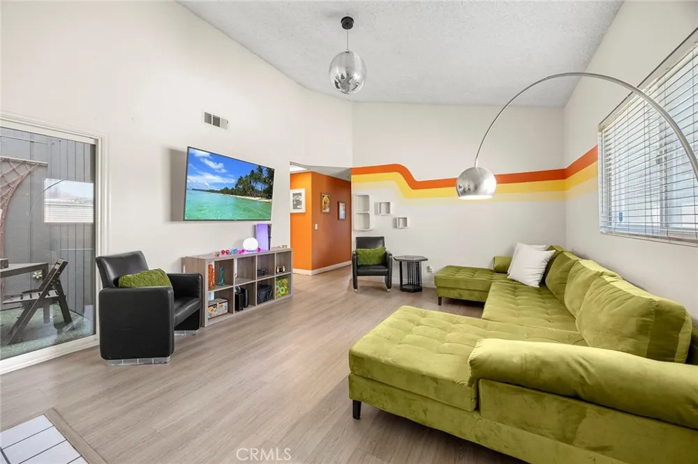 2369 S Reservoir Pomona, CA 91766