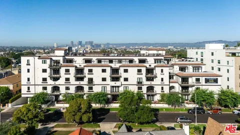 1333 S Orange Grove Avenue #PH506
