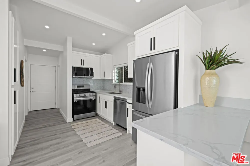 25154 Malibu Road #2 Malibu, CA 90265