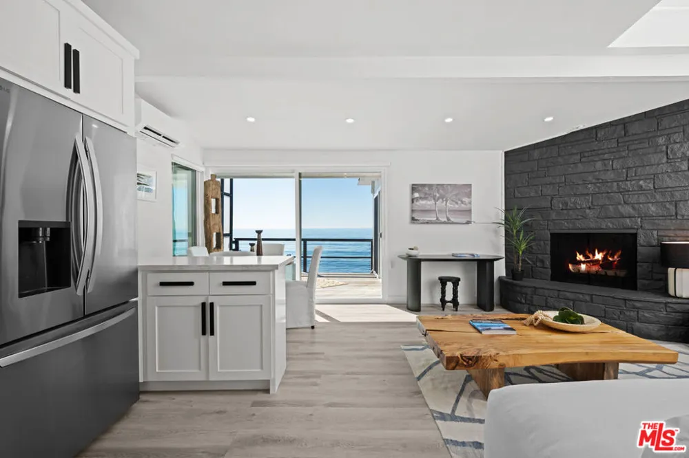 25154 Malibu Road #2 Malibu, CA 90265