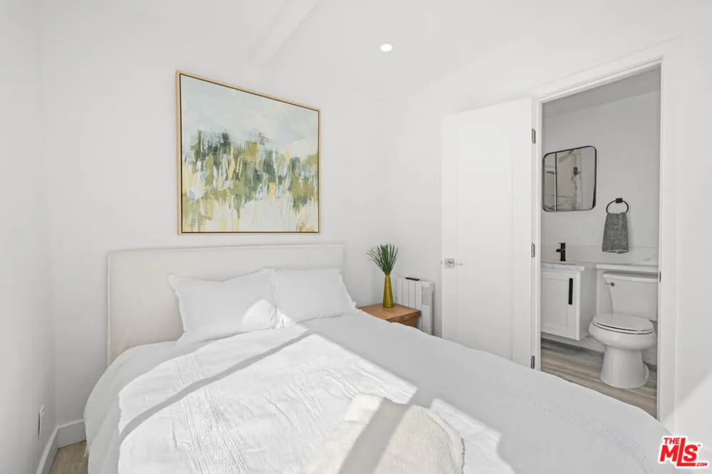 25154 Malibu Road #2 Malibu, CA 90265