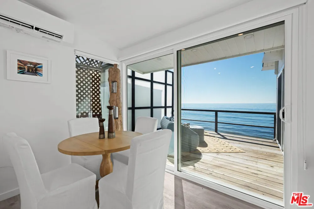 25154 Malibu Road #2 Malibu, CA 90265