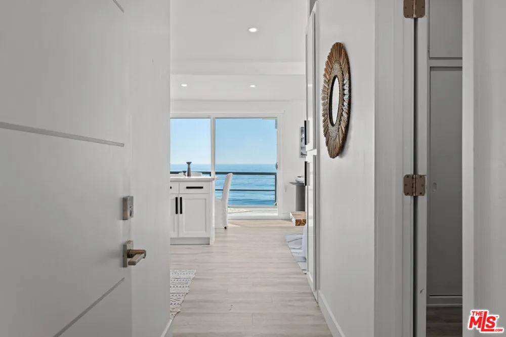 25154 Malibu Road #2 Malibu, CA 90265