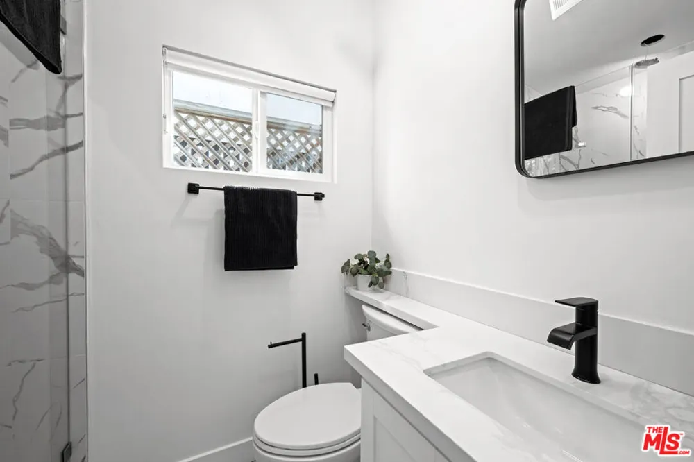 25154 Malibu Road #2 Malibu, CA 90265