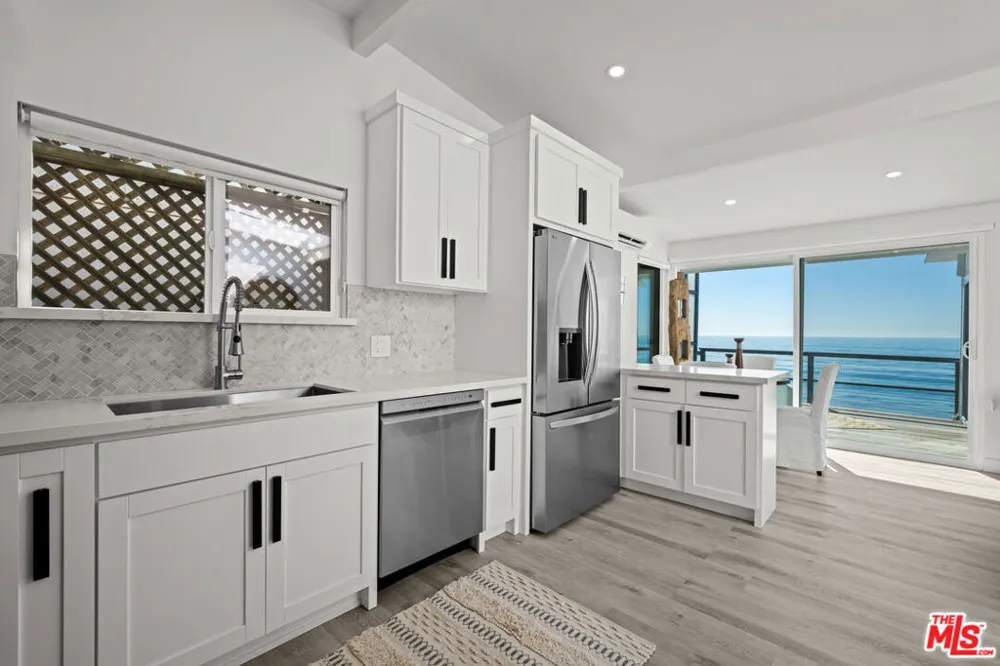 25154 Malibu Road #2 Malibu, CA 90265