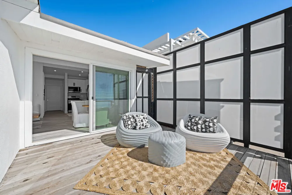 25154 Malibu Road #2 Malibu, CA 90265