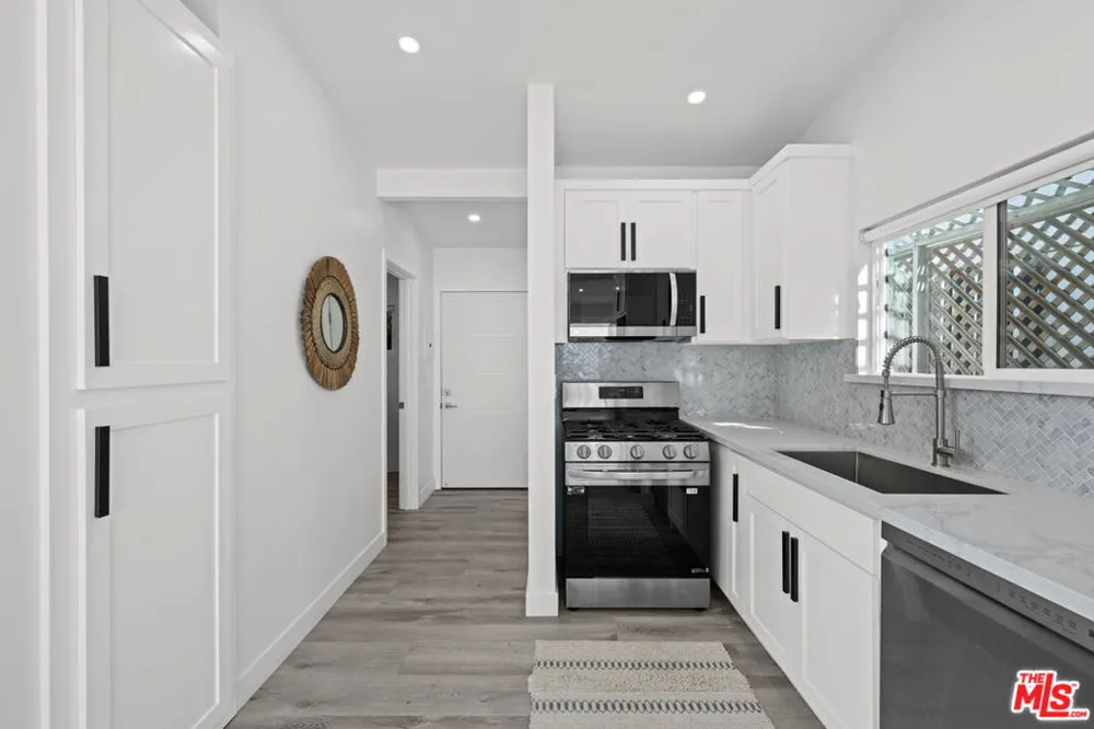25154 Malibu Road #2 Malibu, CA 90265