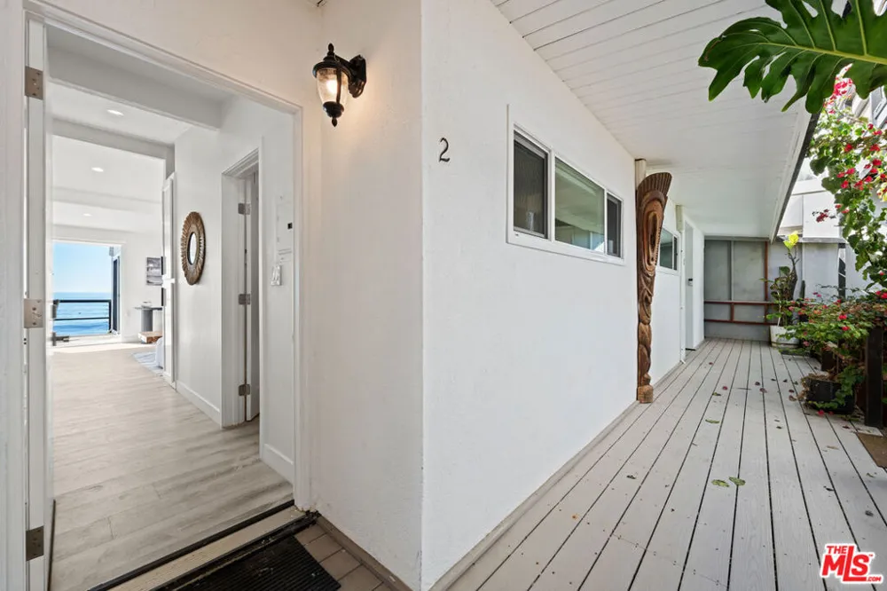 25154 Malibu Road #2 Malibu, CA 90265