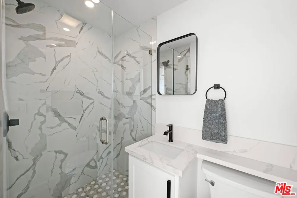 25154 Malibu Road #2 Malibu, CA 90265