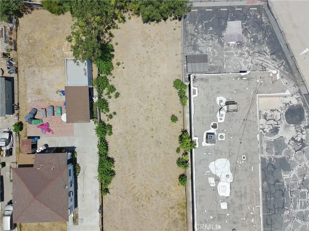 1371 La Cadena Colton, CA 92324