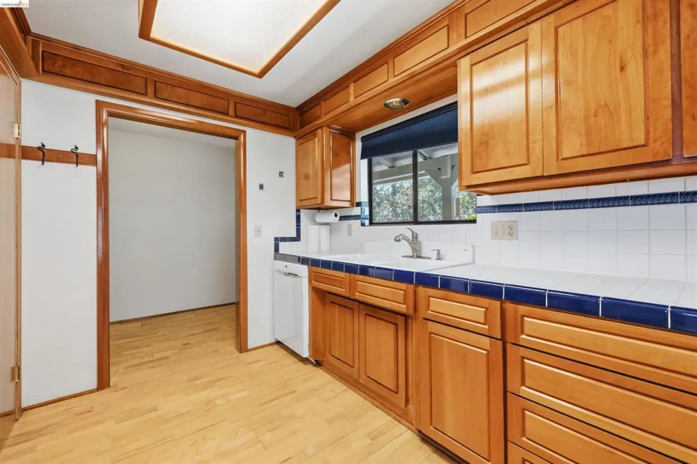 21478 Paseo De Los Portales Sonora, CA 95370